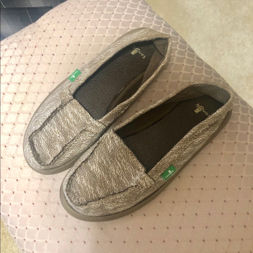 Sanuks
